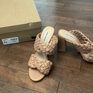 STEVE MADDEN Twisted tan sandals